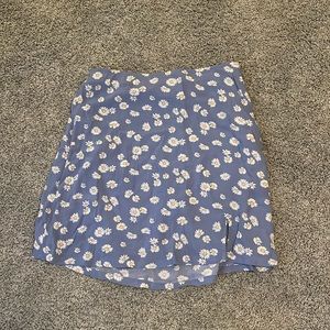 this skirt has been worn very few times, i bought it at hollister in a small